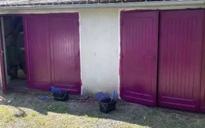 Nettoyage et mise en peinture de volets bois