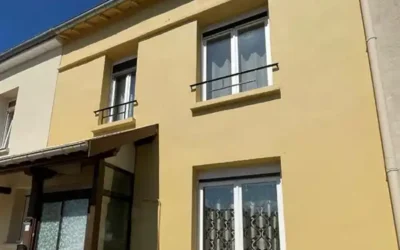 Ravalement complet avec reprise des fissures et mise en peinture