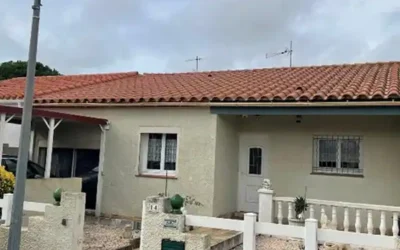 Traitement anti‑mousse et application d’hydrofuge sur toiture